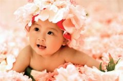 2021年8月出生的女孩起名字 八月出生的女孩怎么取名